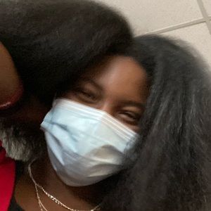 Meet your Posher, Sarai